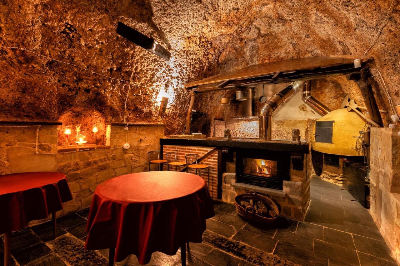 Vinarius, Posada Rural Castellanos de Villiquera Exteriör bild