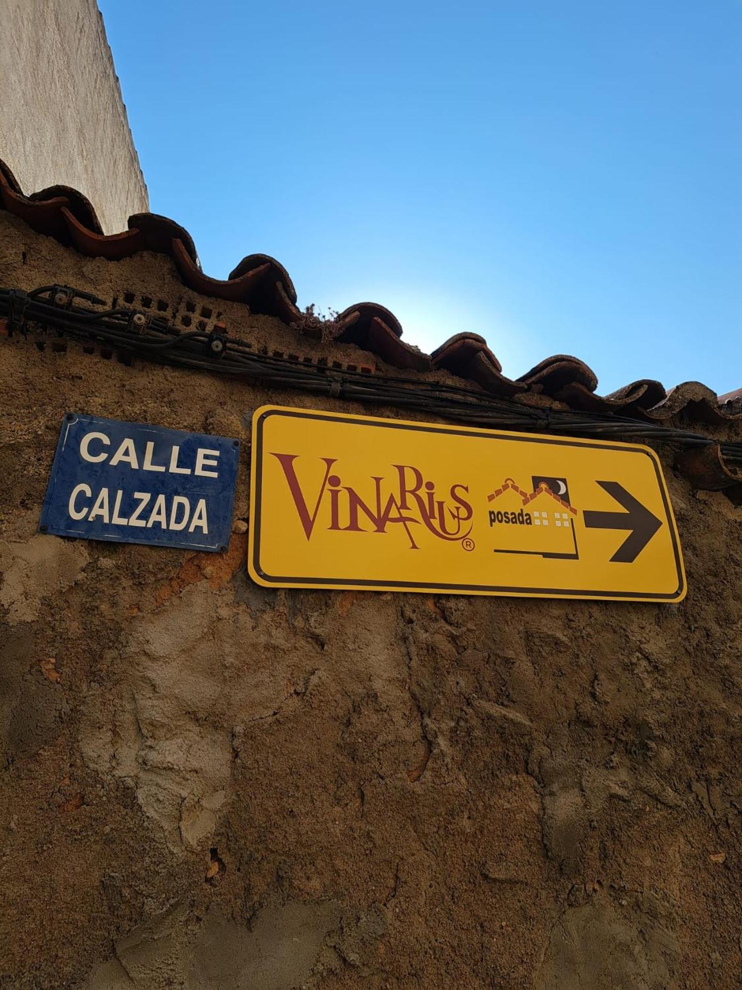 Vinarius, Posada Rural Castellanos de Villiquera Exteriör bild